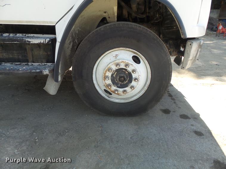 image for item DB6442 1999 Freightliner FL80 dump truck