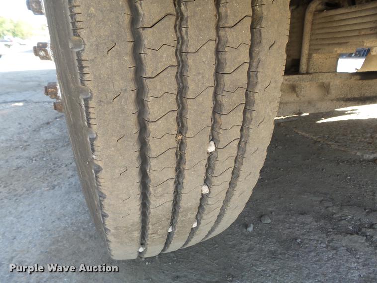 image for item DB6442 1999 Freightliner FL80 dump truck