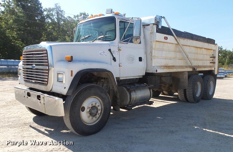 image for item DB7395 1997 Ford LT8000 dump truck