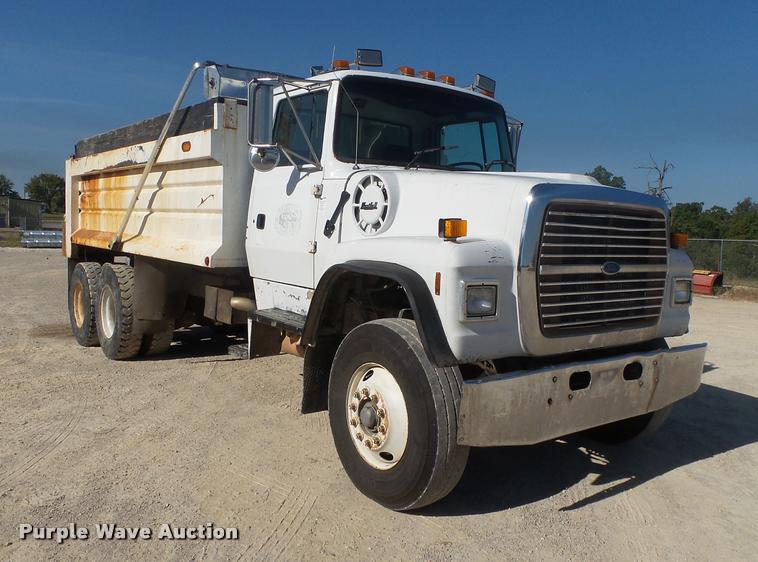 image for item DB7395 1997 Ford LT8000 dump truck