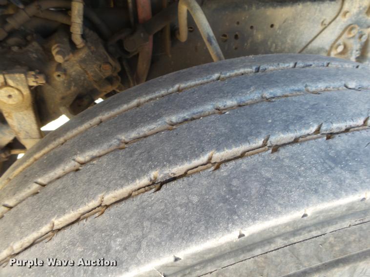 image for item DB7395 1997 Ford LT8000 dump truck