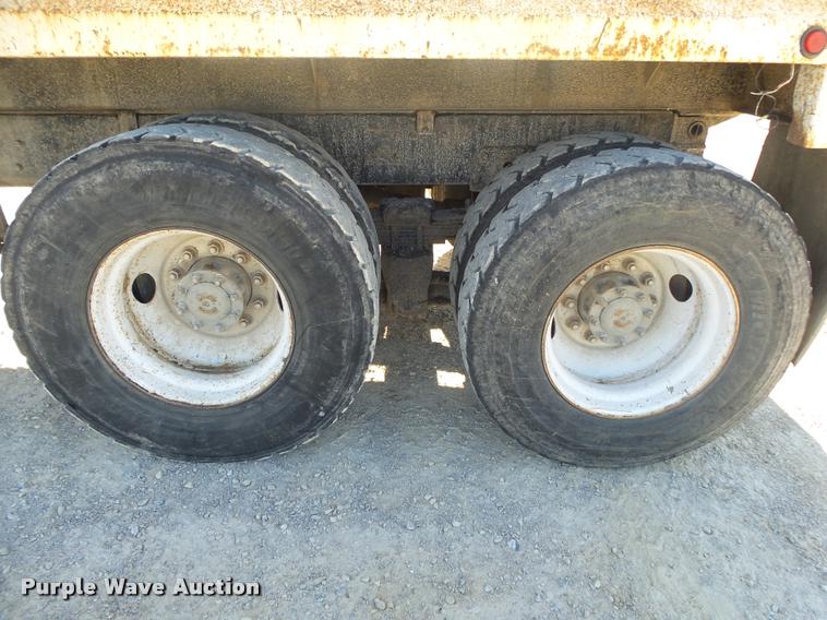 image for item DB7395 1997 Ford LT8000 dump truck