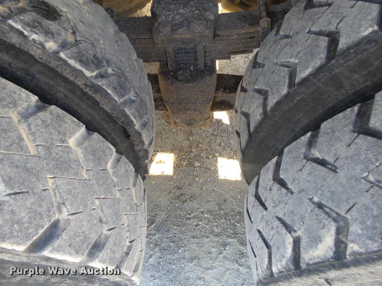 image for item DB7395 1997 Ford LT8000 dump truck