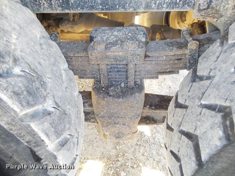 image for item DB7395 1997 Ford LT8000 dump truck