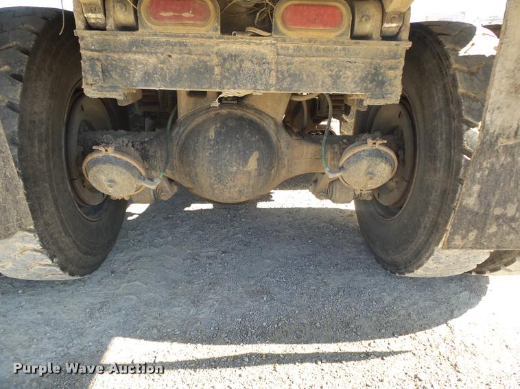 image for item DB7395 1997 Ford LT8000 dump truck