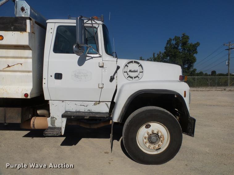 image for item DB7395 1997 Ford LT8000 dump truck