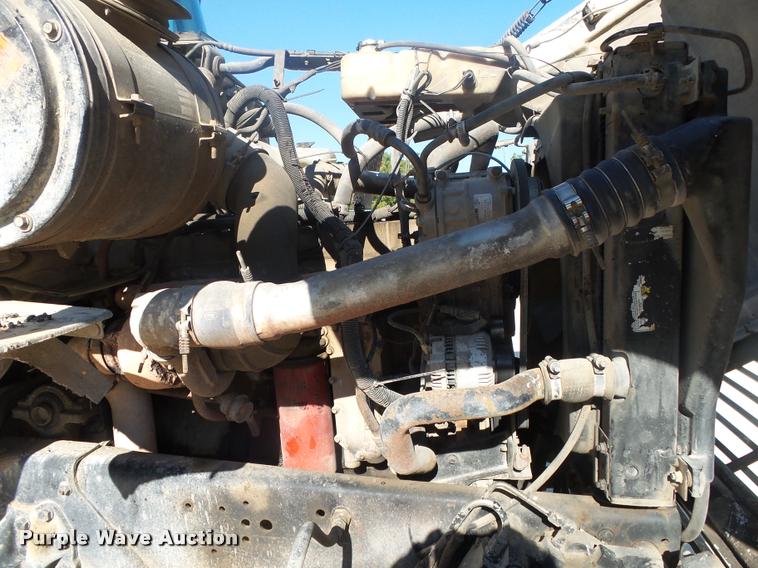 image for item DB7395 1997 Ford LT8000 dump truck