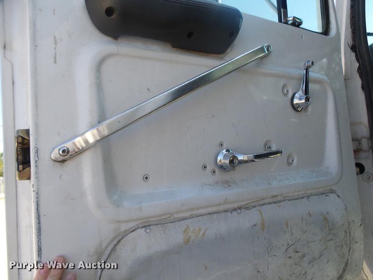 image for item DB7395 1997 Ford LT8000 dump truck