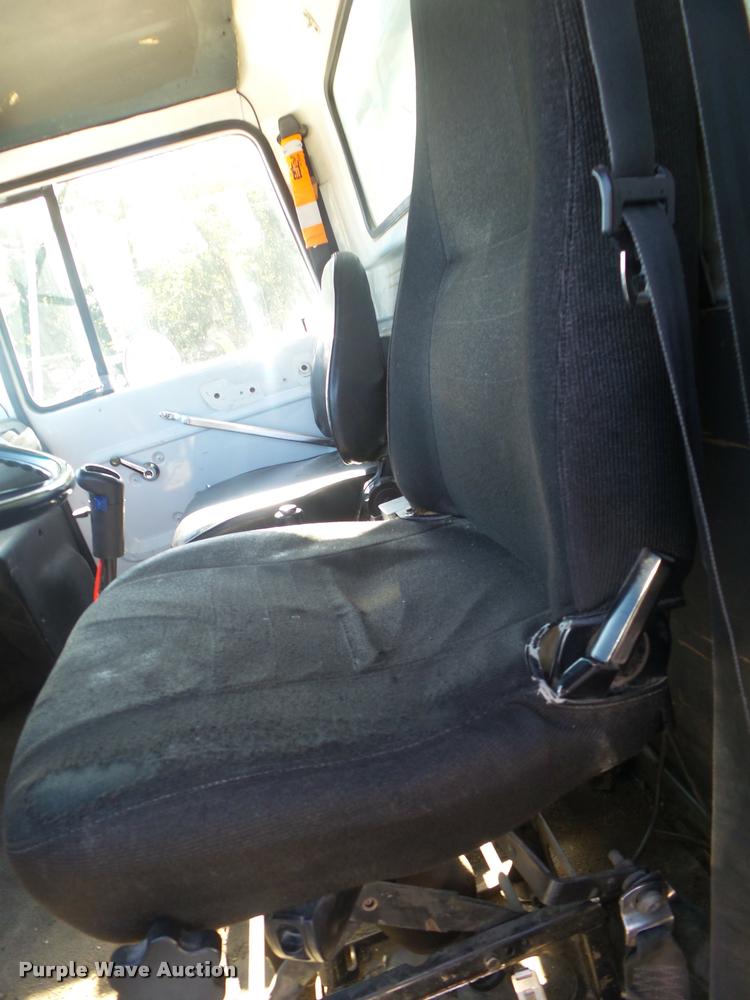 image for item DB7395 1997 Ford LT8000 dump truck