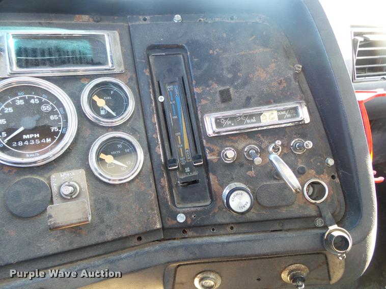 image for item DB7395 1997 Ford LT8000 dump truck