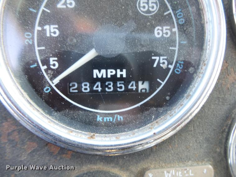 image for item DB7395 1997 Ford LT8000 dump truck