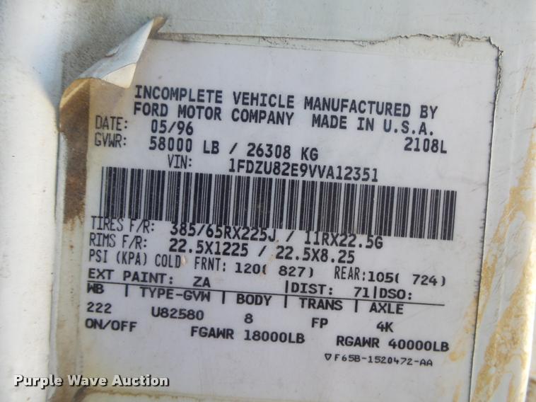 image for item DB7395 1997 Ford LT8000 dump truck