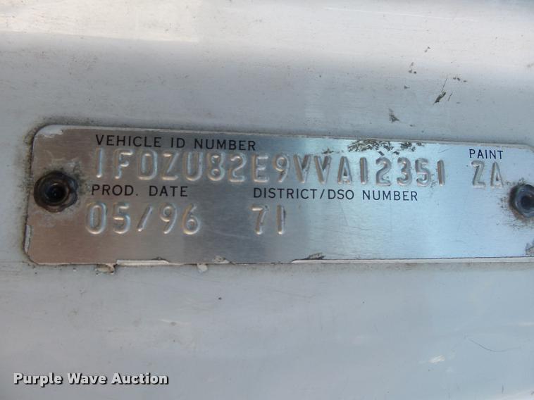 image for item DB7395 1997 Ford LT8000 dump truck