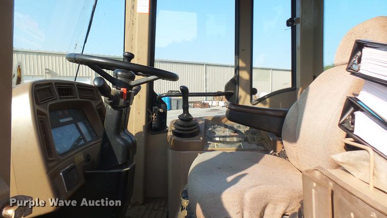 image for item DC1751 1998 John Deere 544H wheel loader