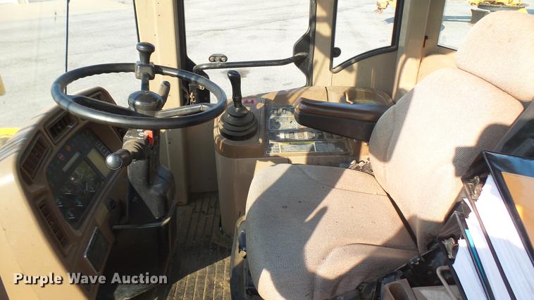 image for item DC1751 1998 John Deere 544H wheel loader