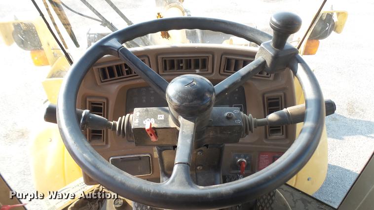 image for item DC1751 1998 John Deere 544H wheel loader