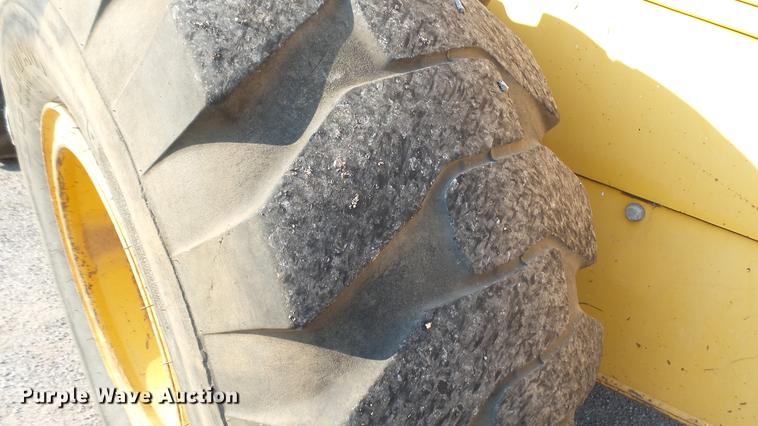 image for item DC1751 1998 John Deere 544H wheel loader