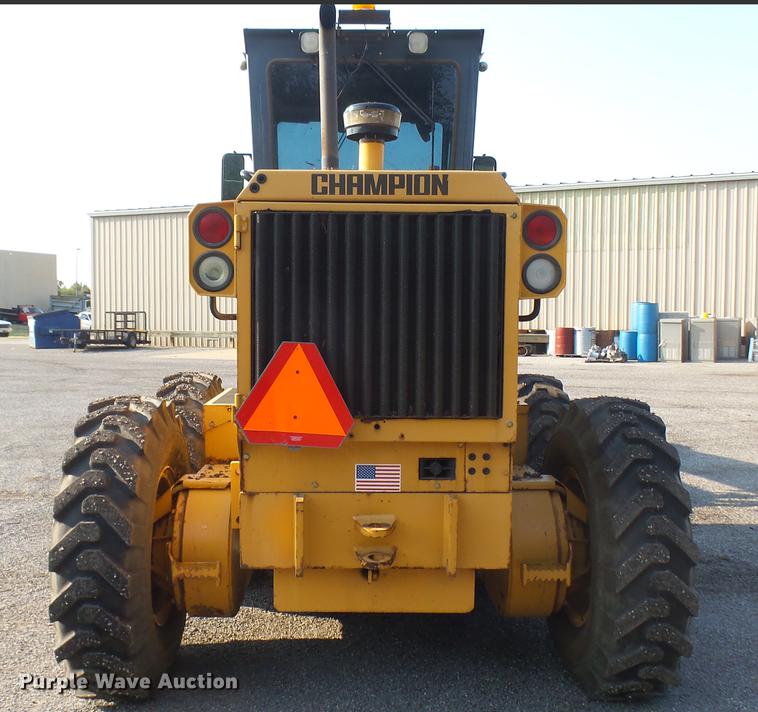 image for item DC1757 1997 Champion 710A Series V motor grader