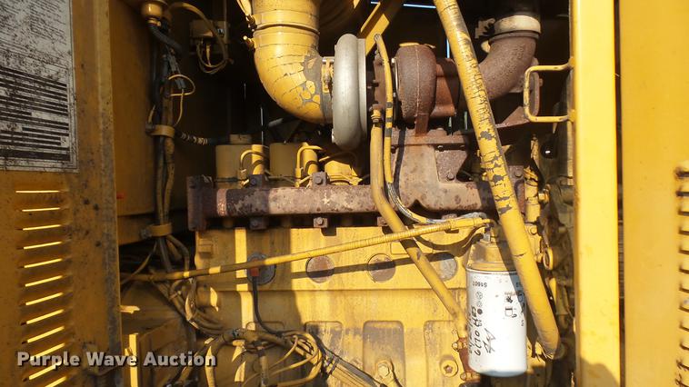 image for item DC1757 1997 Champion 710A Series V motor grader