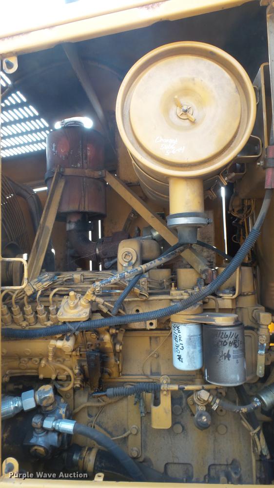 image for item DC1757 1997 Champion 710A Series V motor grader