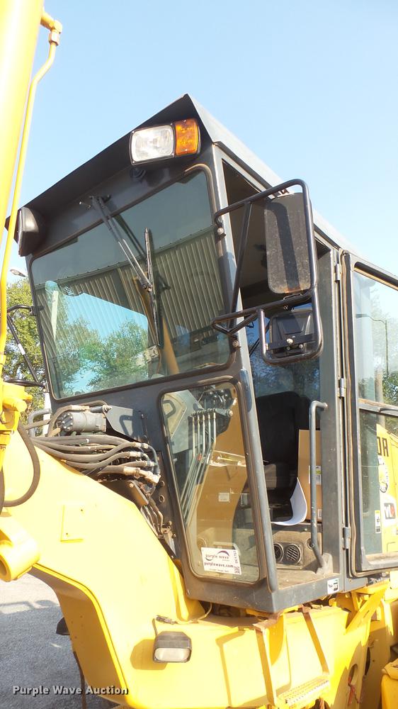 image for item DC1757 1997 Champion 710A Series V motor grader