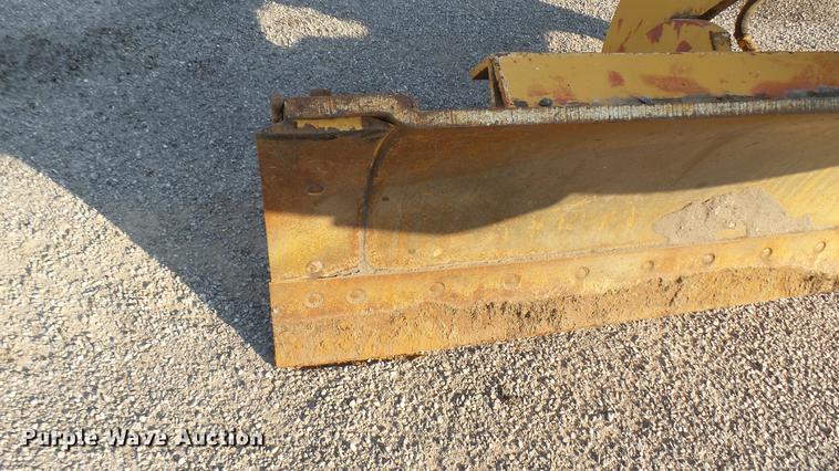 image for item DC1757 1997 Champion 710A Series V motor grader