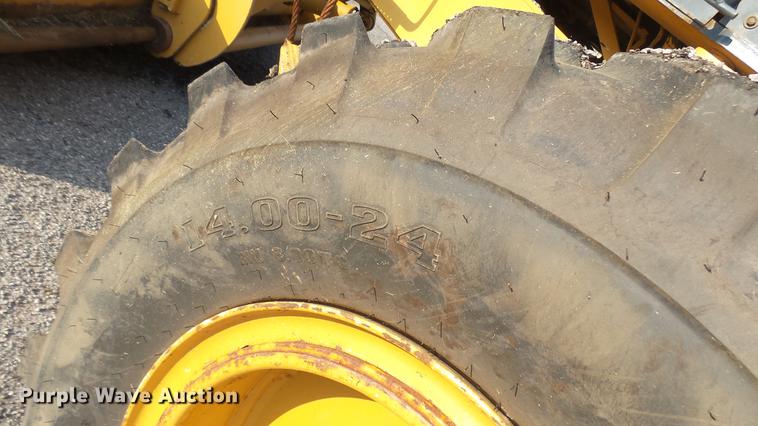 image for item DC1757 1997 Champion 710A Series V motor grader