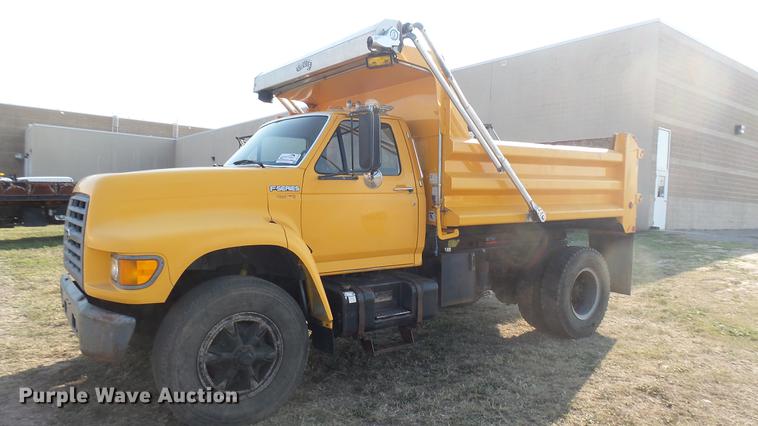 image for item DC1765 1998 Ford F800 dump truck