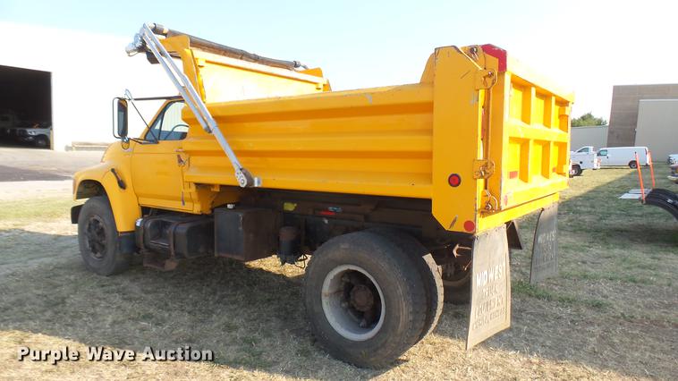 image for item DC1765 1998 Ford F800 dump truck
