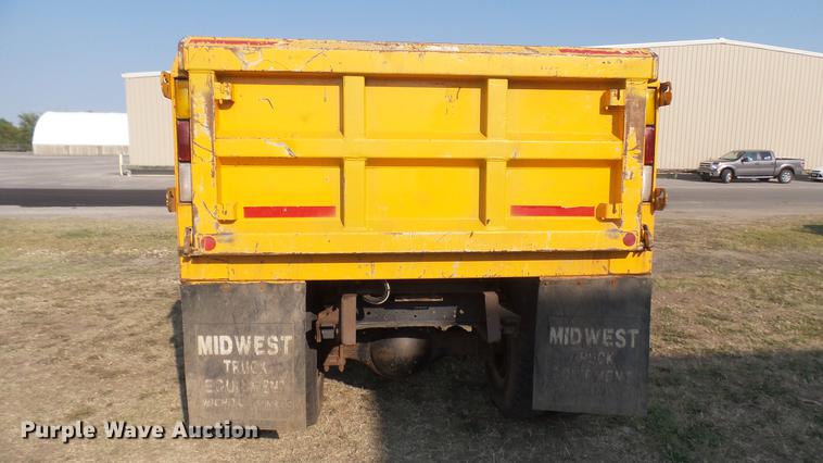 image for item DC1765 1998 Ford F800 dump truck