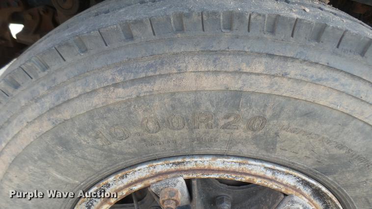 image for item DC1765 1998 Ford F800 dump truck