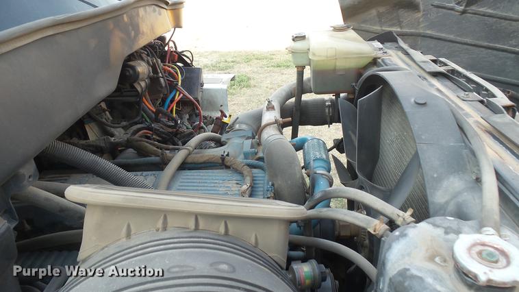 image for item DC1766 2006 International 7400 dump truck