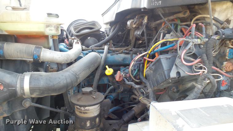 image for item DC1766 2006 International 7400 dump truck