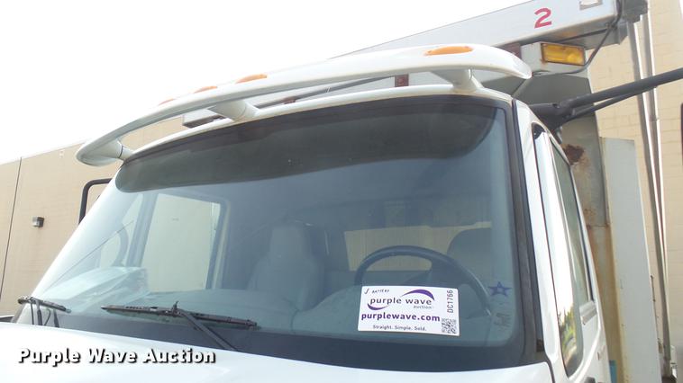 image for item DC1766 2006 International 7400 dump truck