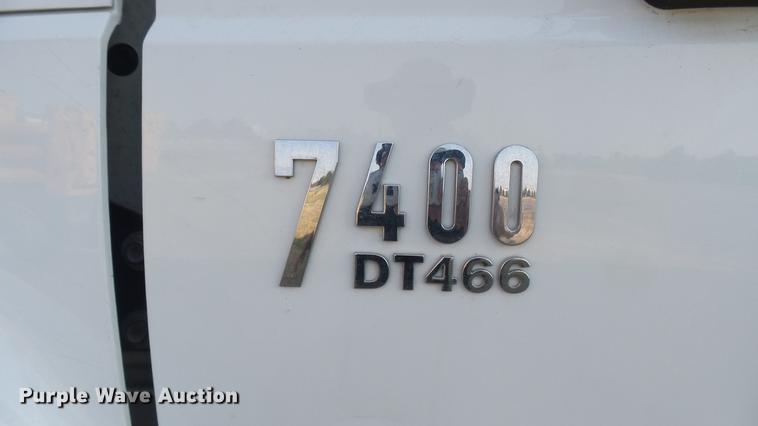 image for item DC1766 2006 International 7400 dump truck