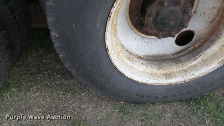 image for item DC1766 2006 International 7400 dump truck