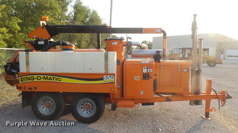 image for item DC1767 2007 Ring-o-matic 550 High CFM vacuum excavator trailer