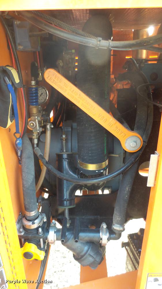 image for item DC1767 2007 Ring-o-matic 550 High CFM vacuum excavator trailer