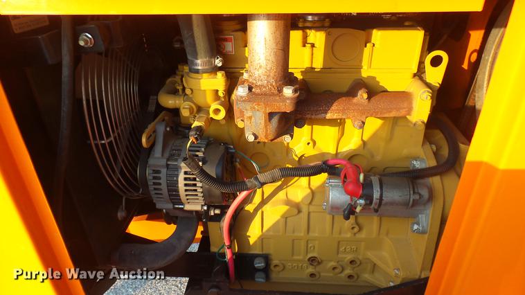 image for item DC1767 2007 Ring-o-matic 550 High CFM vacuum excavator trailer