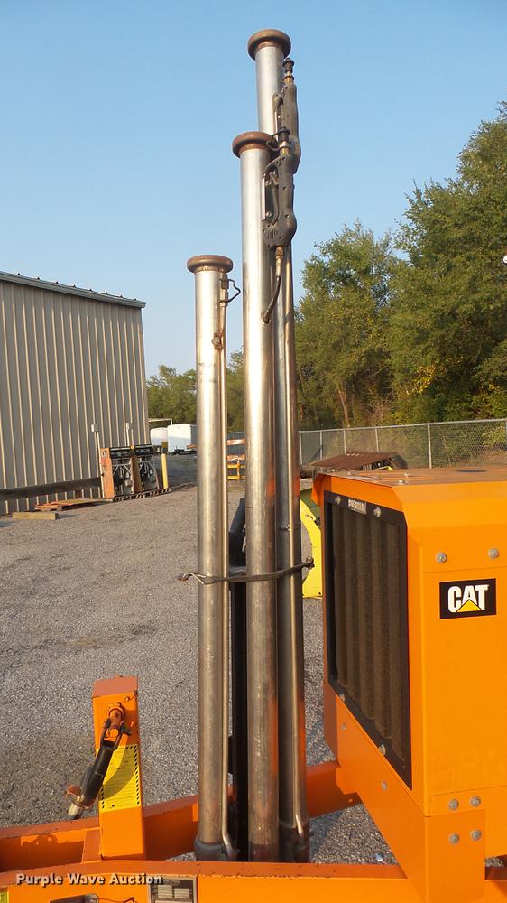 image for item DC1767 2007 Ring-o-matic 550 High CFM vacuum excavator trailer