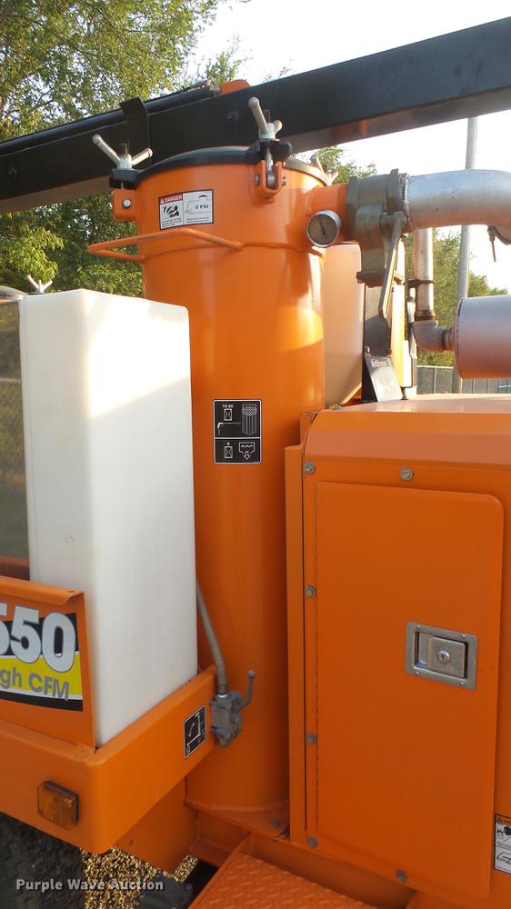 image for item DC1767 2007 Ring-o-matic 550 High CFM vacuum excavator trailer