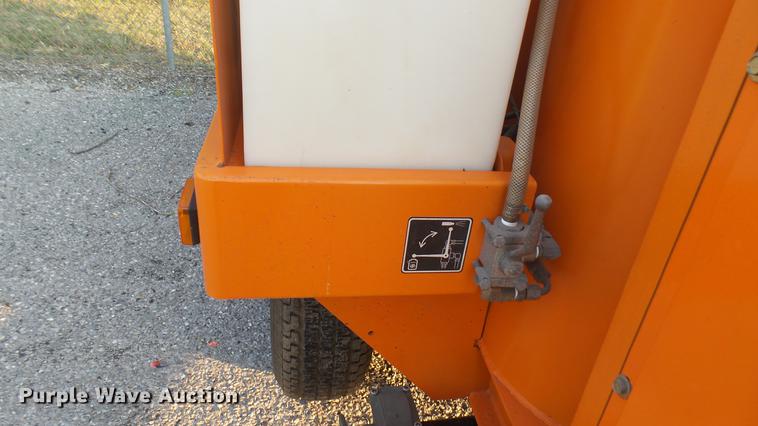 image for item DC1767 2007 Ring-o-matic 550 High CFM vacuum excavator trailer