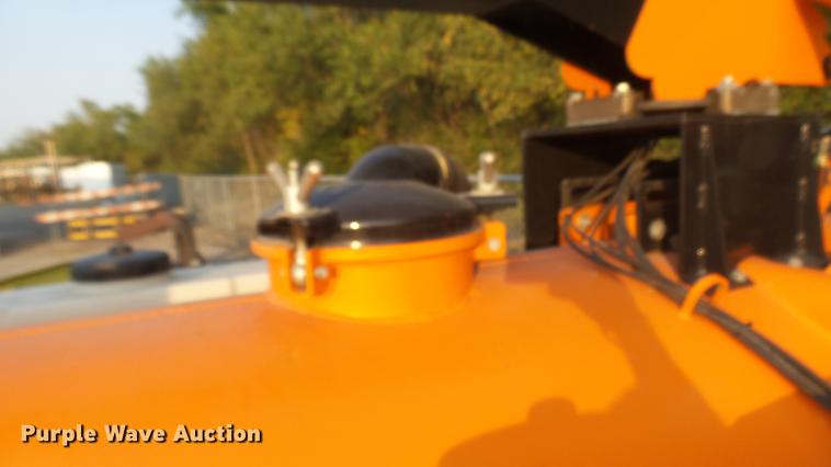 image for item DC1767 2007 Ring-o-matic 550 High CFM vacuum excavator trailer