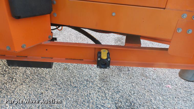 image for item DC1767 2007 Ring-o-matic 550 High CFM vacuum excavator trailer