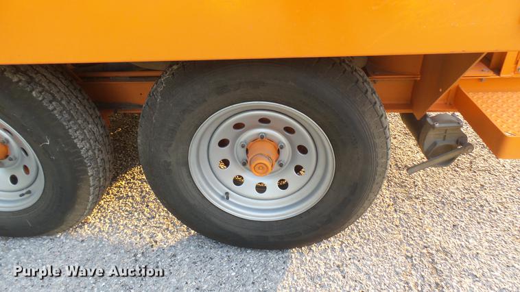 image for item DC1767 2007 Ring-o-matic 550 High CFM vacuum excavator trailer