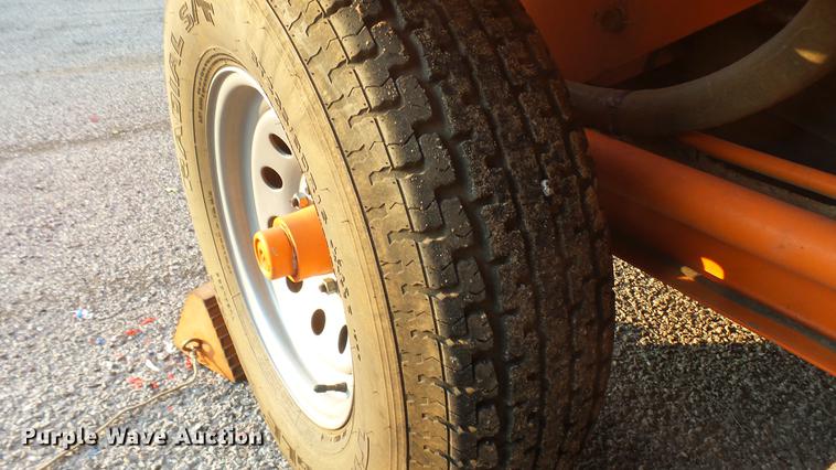 image for item DC1767 2007 Ring-o-matic 550 High CFM vacuum excavator trailer