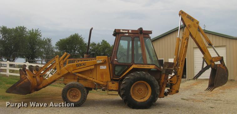 image for item DC2494 1984 Case 580 Super E backhoe