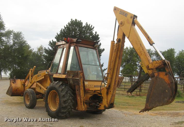 image for item DC2494 1984 Case 580 Super E backhoe