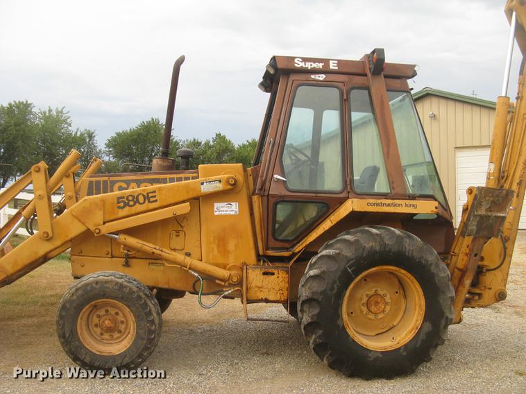 image for item DC2494 1984 Case 580 Super E backhoe
