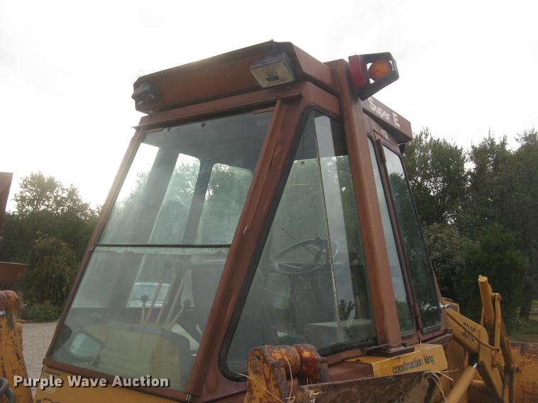 image for item DC2494 1984 Case 580 Super E backhoe